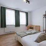 Huswell - Renovated House In The City Center - Pets Welcome!